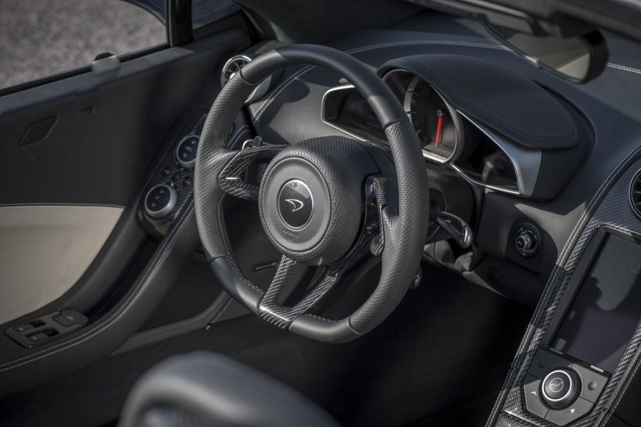  McLaren MP4-12C Spyder 2012 года  (фото 59 из 270)